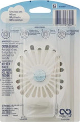 Febreze SMALL SPACES Pet Odor Eliminator Air Freshener, Fresh, 1 count